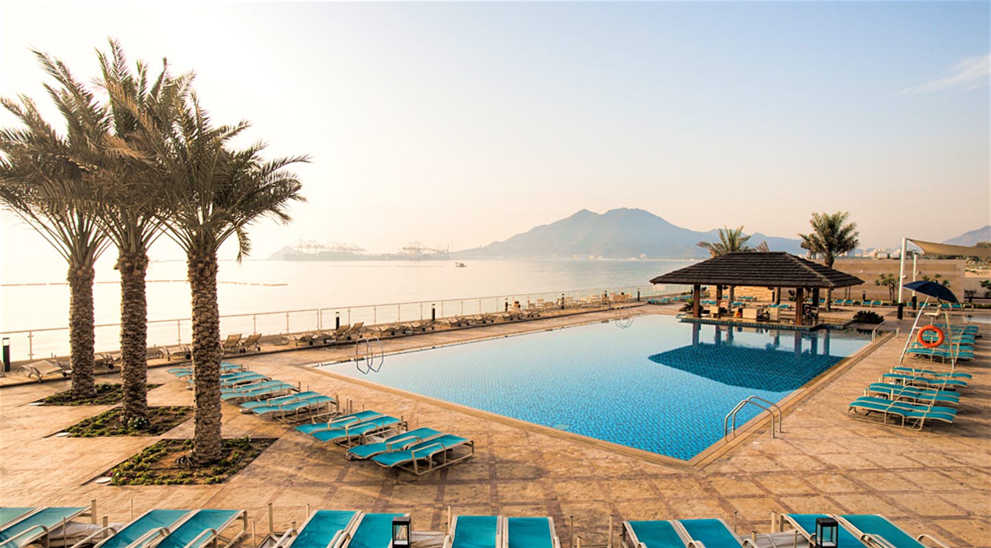 5_oceanic_hotel_khorfakkan_resort-1
